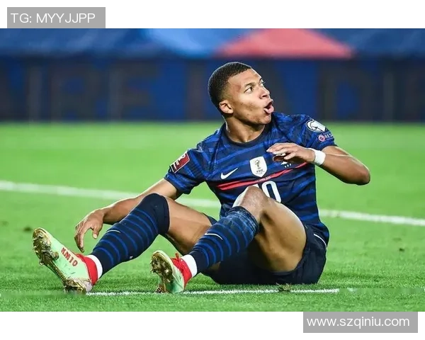 足球球星转身罚站瞬间引发全场热议展现独特场上心理博弈