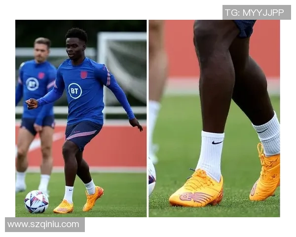 球星亲自挑选足球鞋 商场内选鞋过程大揭秘